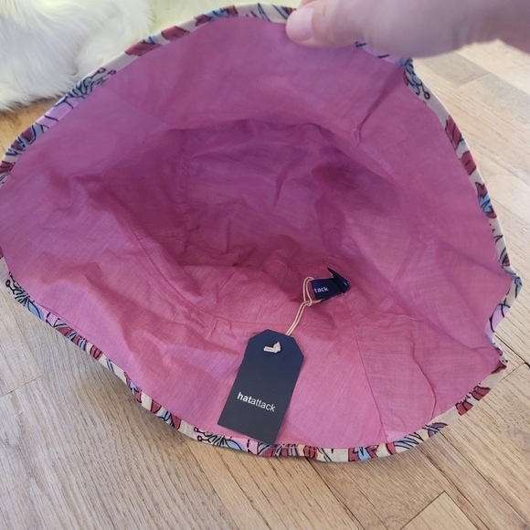 Hat Attack, Printed Floral Bucket Hat,‎ Pink  Colorway- NWT - Picture 5 of 5